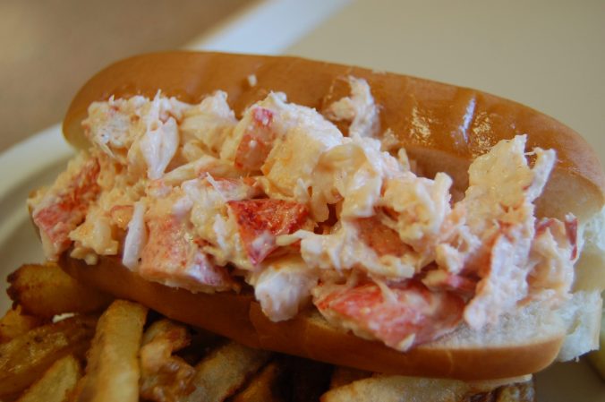 Lobster Roll & Fries